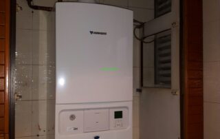 Caldera mixta Junkers mod. ZWB30/32-1A: 32kW en agua caliente sanitaria y 30kW en calefacción